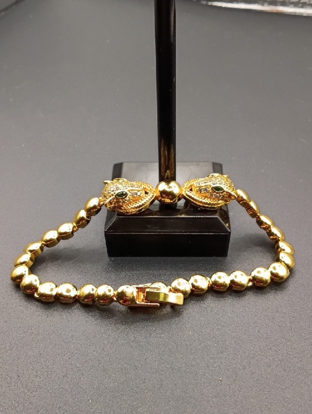 Gold-Tone Women's Lion Head Link Bracelet - Gold